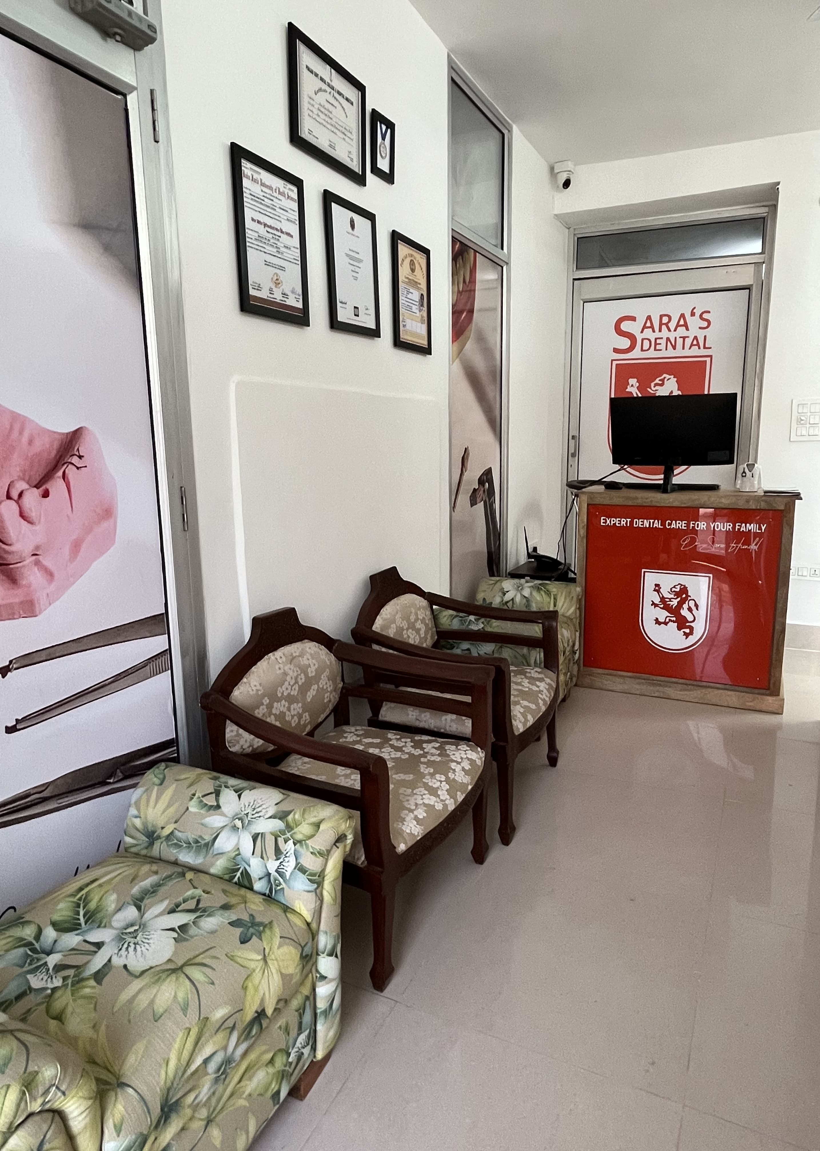 Hygienic and modern dental procedure room Amritsar